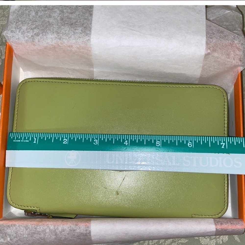 authentic Hermes agenda /planner/ calendar/wallet - Picture 9 of 16